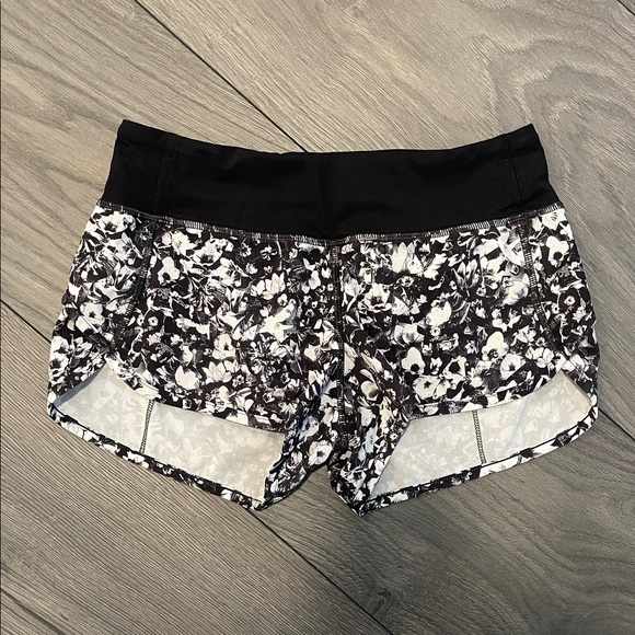 Lululemon Athletica Black and White Patterned Athletic Shorts - Picture 1 of 3